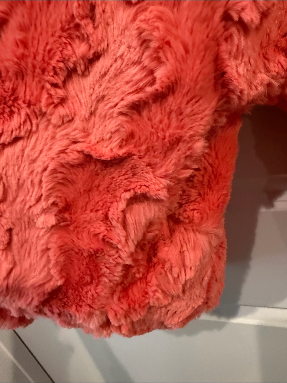 Ivy Jane Coral Hue Shaggy Faux Fur Pullover Top Size M/L Oversized - Picture 14 of 16